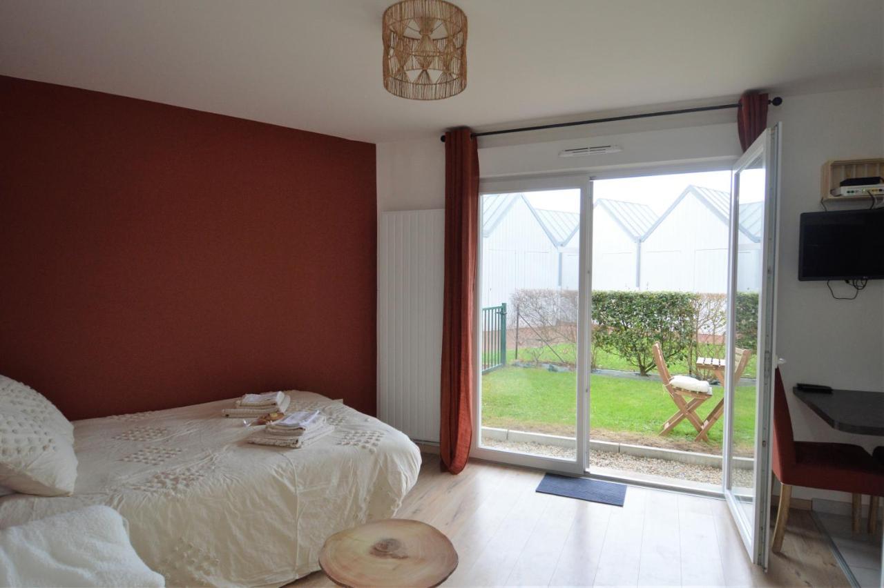 Jardin - A 50M De La Plage - Wifi - Parking Courseulles-sur-Mer Exteriör bild