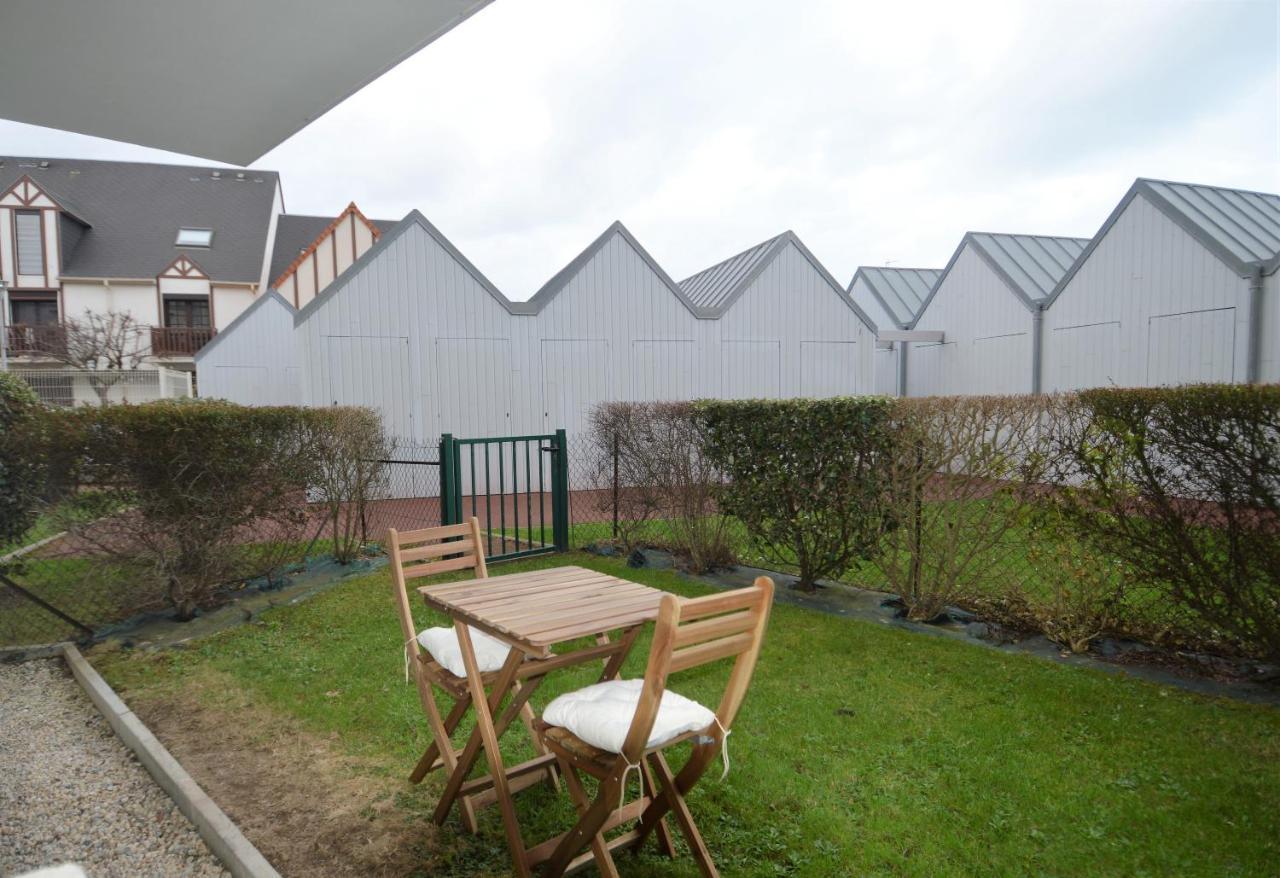 Jardin - A 50M De La Plage - Wifi - Parking Courseulles-sur-Mer Exteriör bild