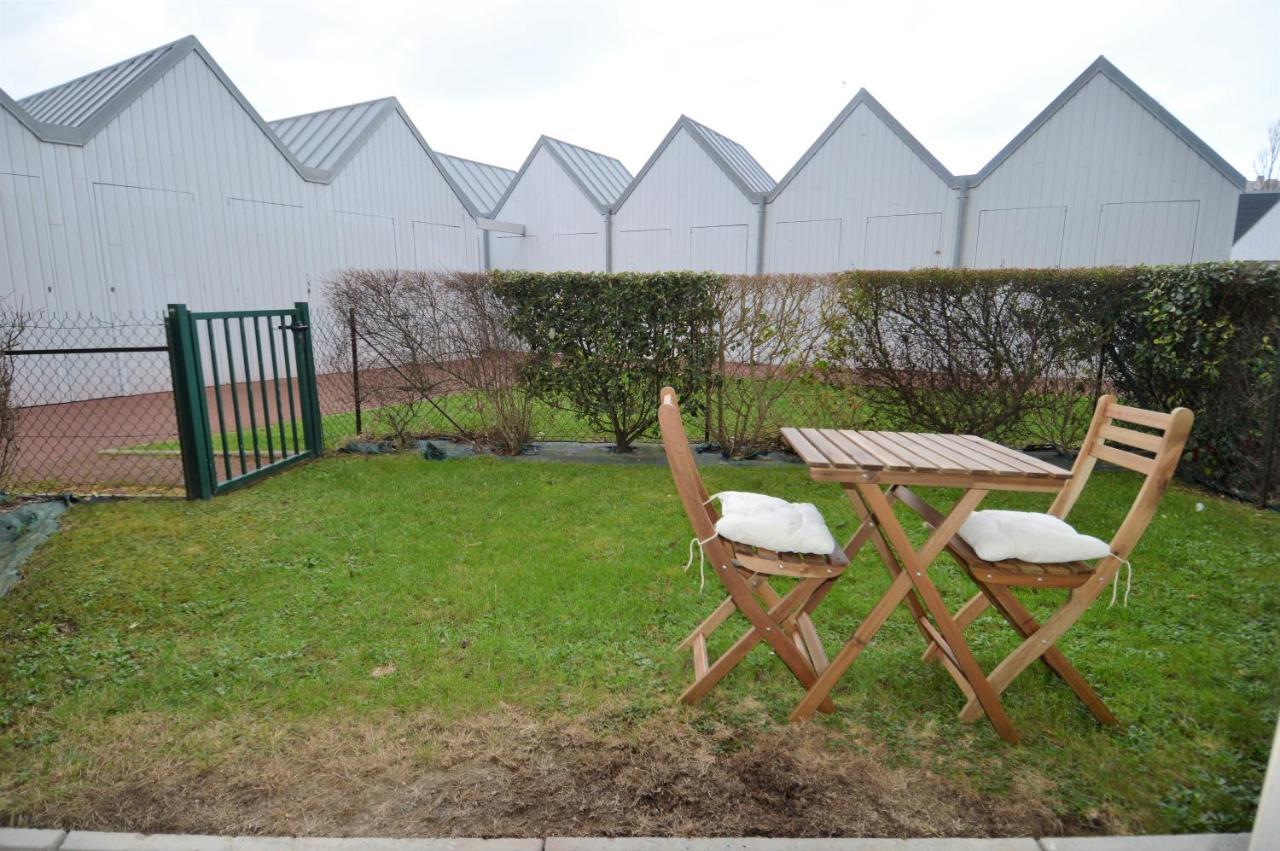 Jardin - A 50M De La Plage - Wifi - Parking Courseulles-sur-Mer Exteriör bild
