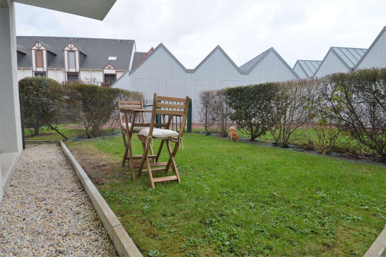 Jardin - A 50M De La Plage - Wifi - Parking Courseulles-sur-Mer Exteriör bild